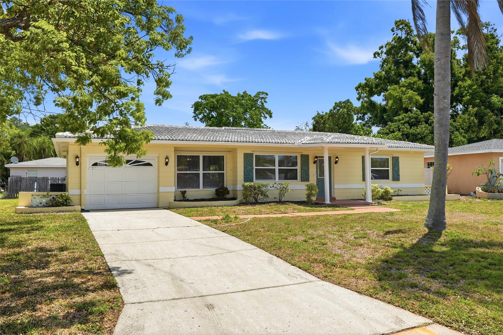 4813 LAKE CHARLES DR N, KENNETH CITY, FL, 33709