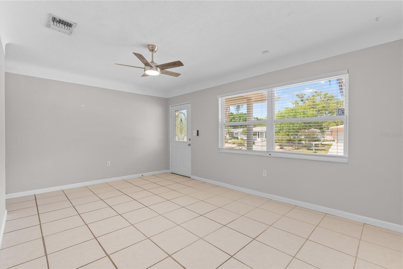 4813 LAKE CHARLES DR N, KENNETH CITY, FL, 33709