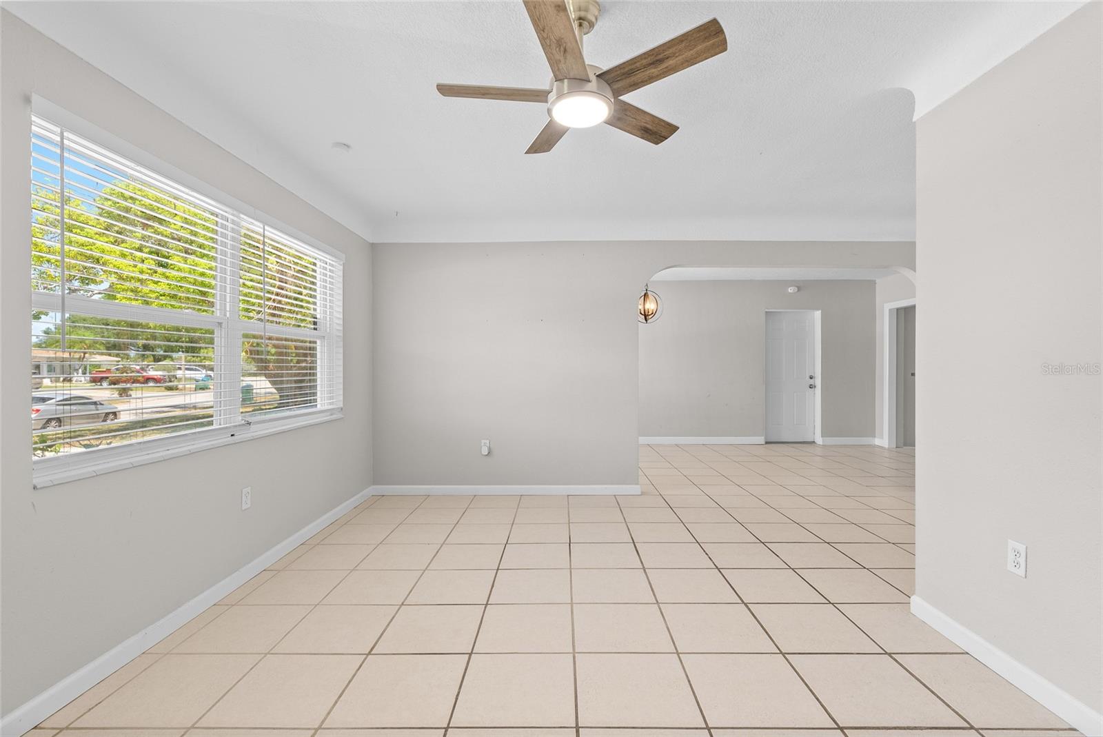 4813 LAKE CHARLES DR N, KENNETH CITY, FL, 33709