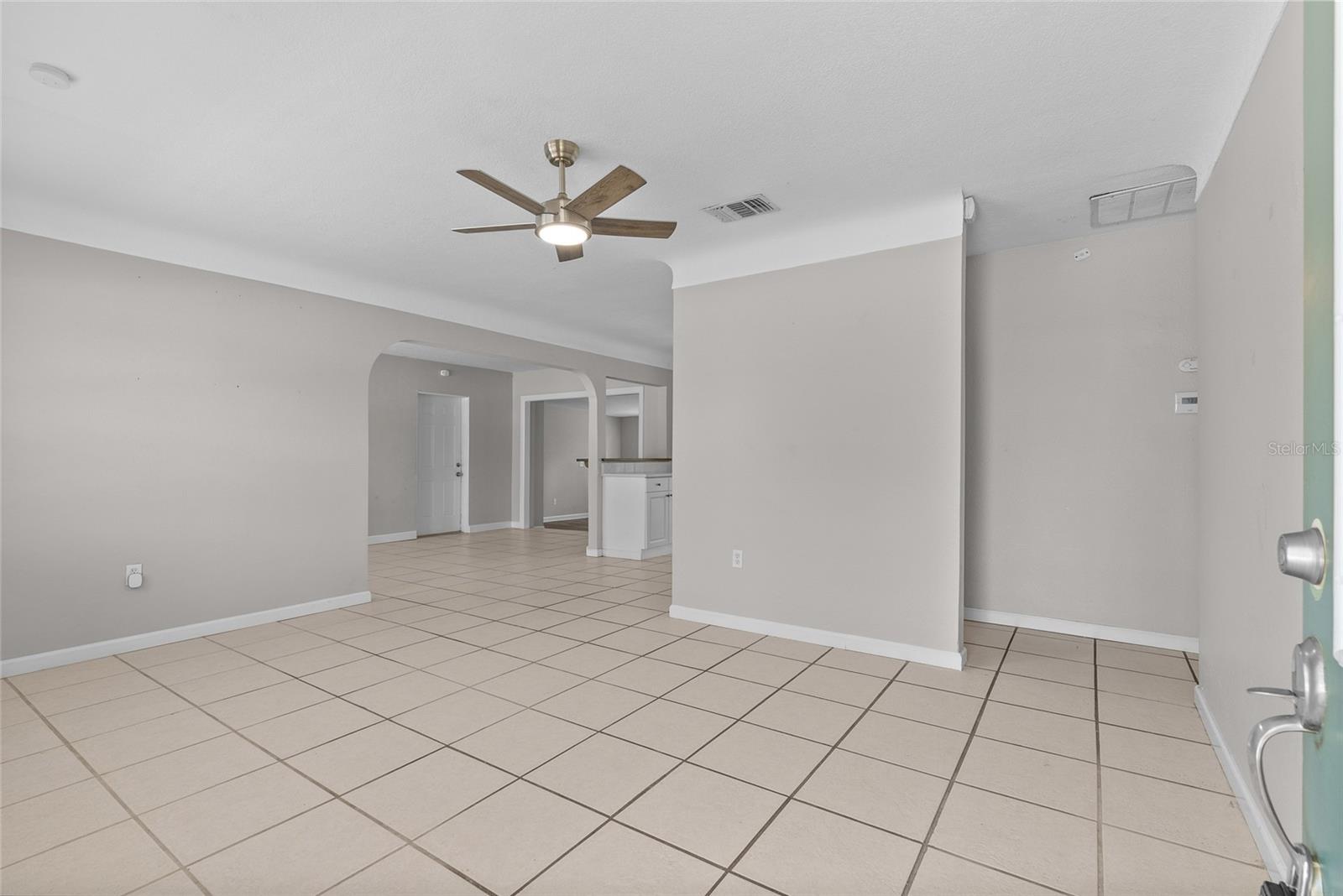 4813 LAKE CHARLES DR N, KENNETH CITY, FL, 33709