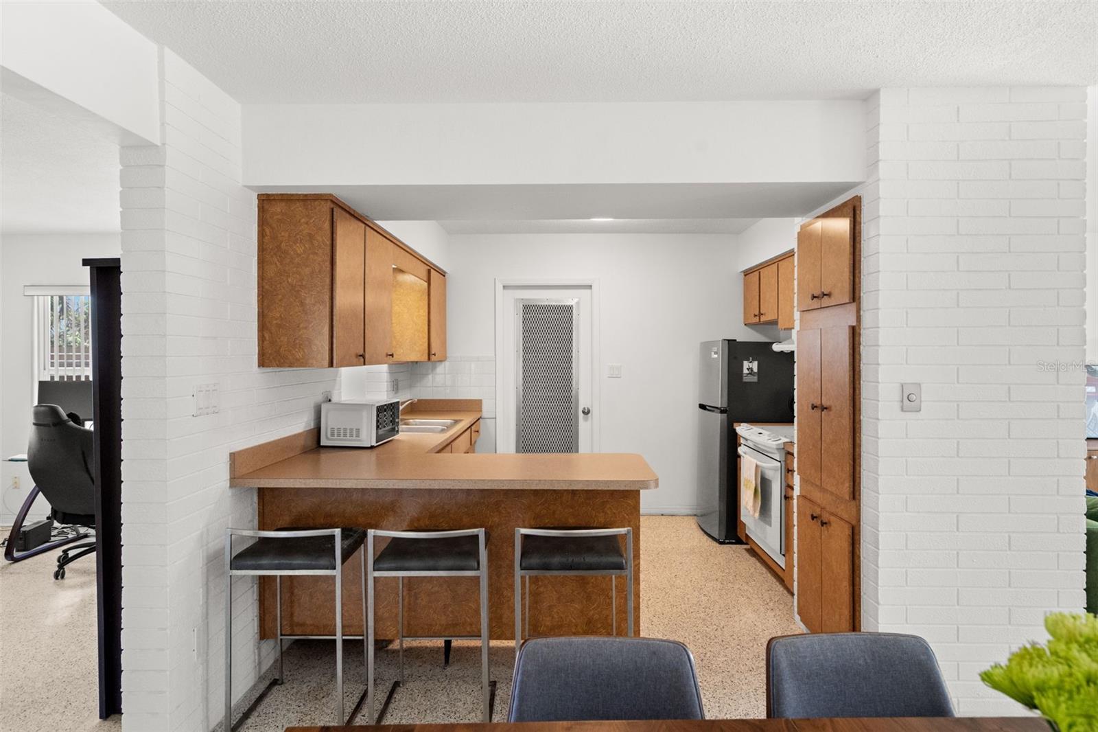 2671 W BAY ISLE DR SE, ST PETERSBURG, FL, 33705