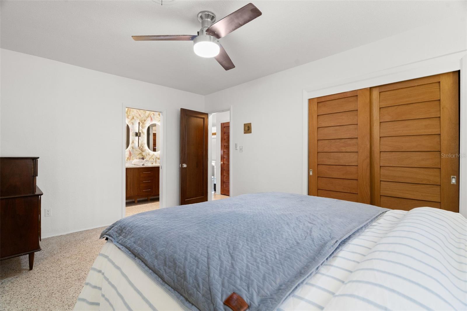 2671 W BAY ISLE DR SE, ST PETERSBURG, FL, 33705