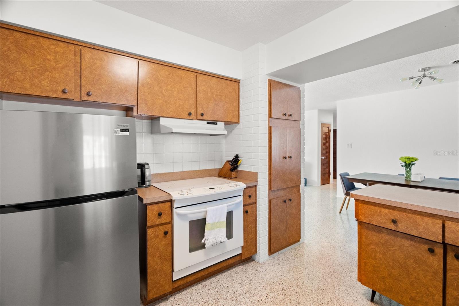 2671 W BAY ISLE DR SE, ST PETERSBURG, FL, 33705