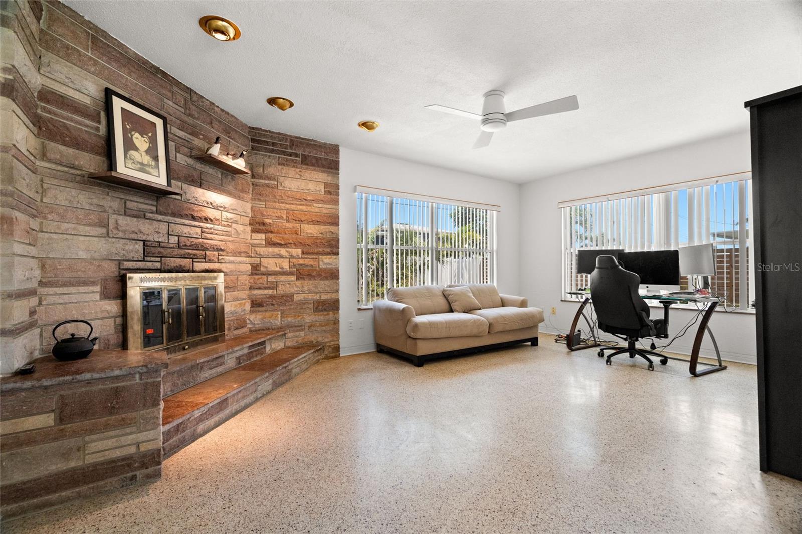 2671 W BAY ISLE DR SE, ST PETERSBURG, FL, 33705