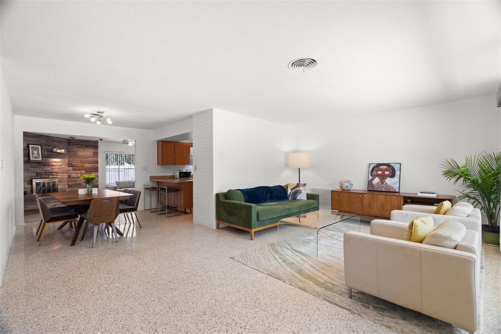 2671 W BAY ISLE DR SE, ST PETERSBURG, FL, 33705