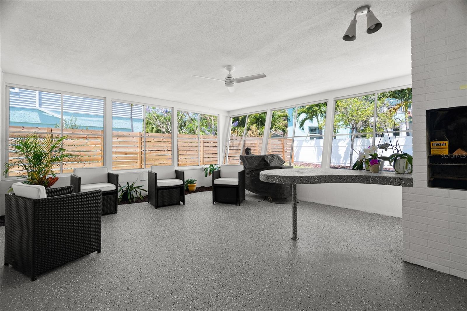 2671 W BAY ISLE DR SE, ST PETERSBURG, FL, 33705