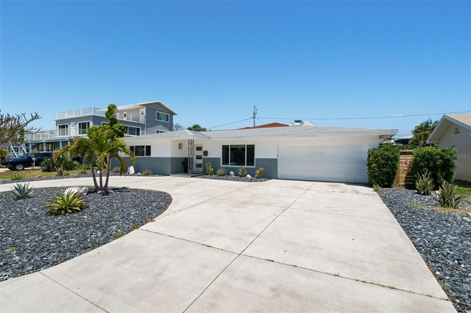 2671 W BAY ISLE DR SE, ST PETERSBURG, FL, 33705