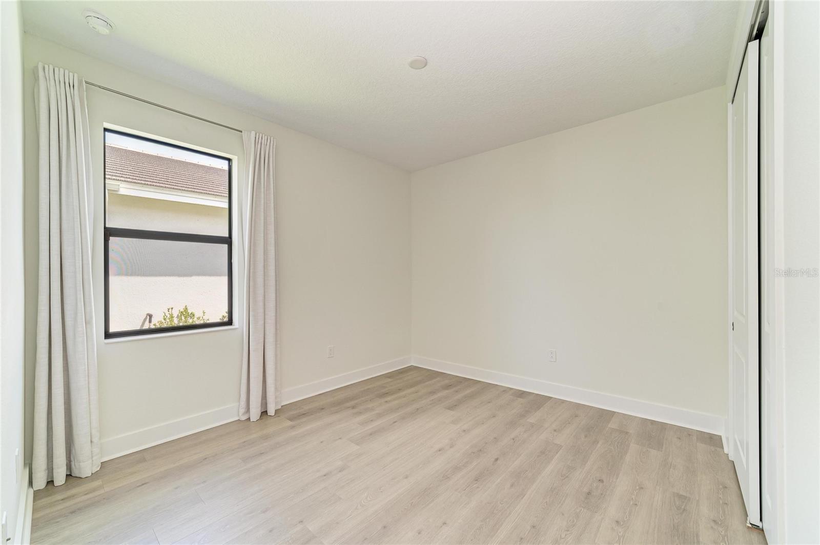 5290 BARNETT CIR, BRADENTON, FL, 34211