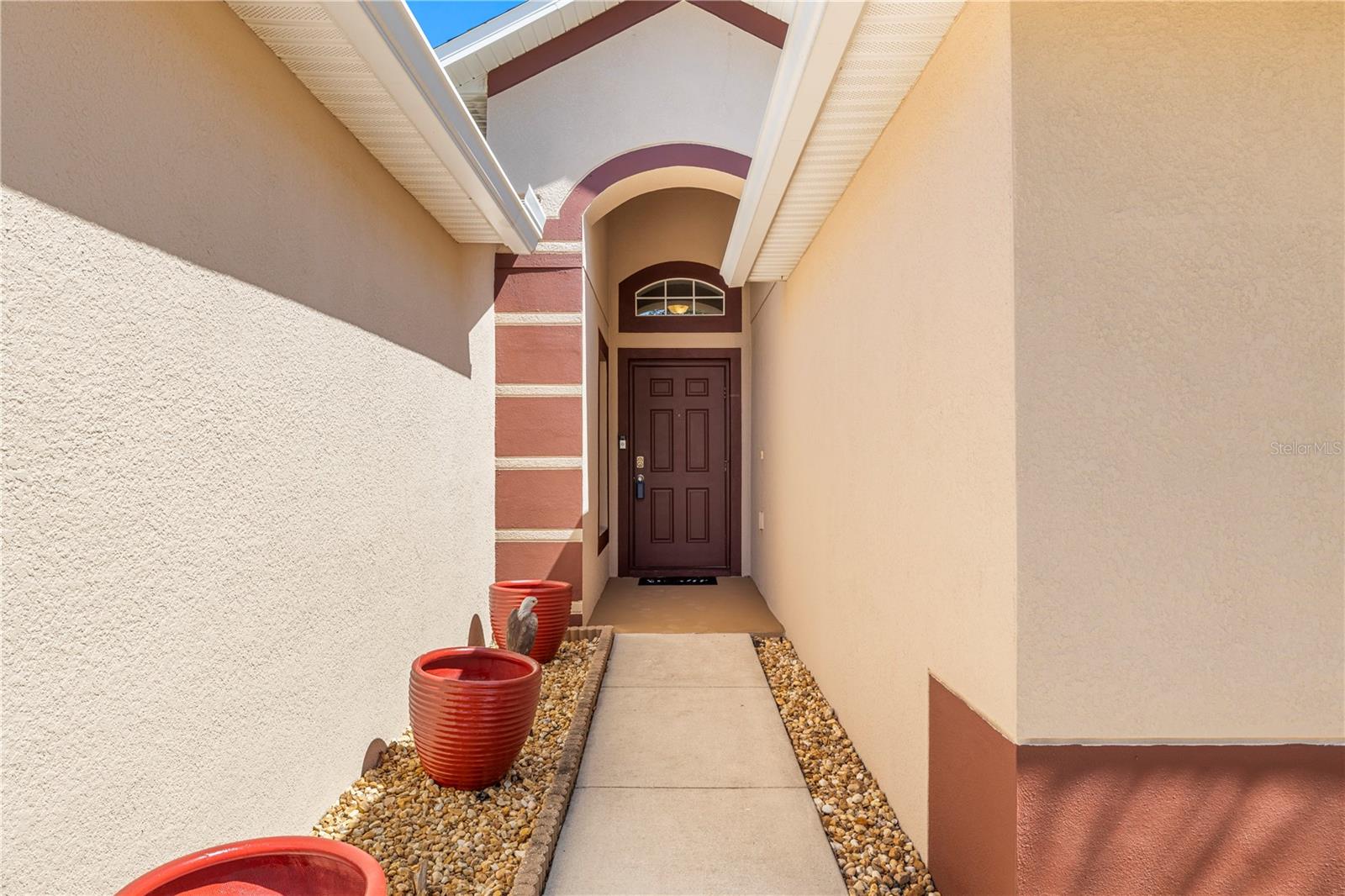 8020 ALAMOSA WOOD AVE, RUSKIN, FL, 33573