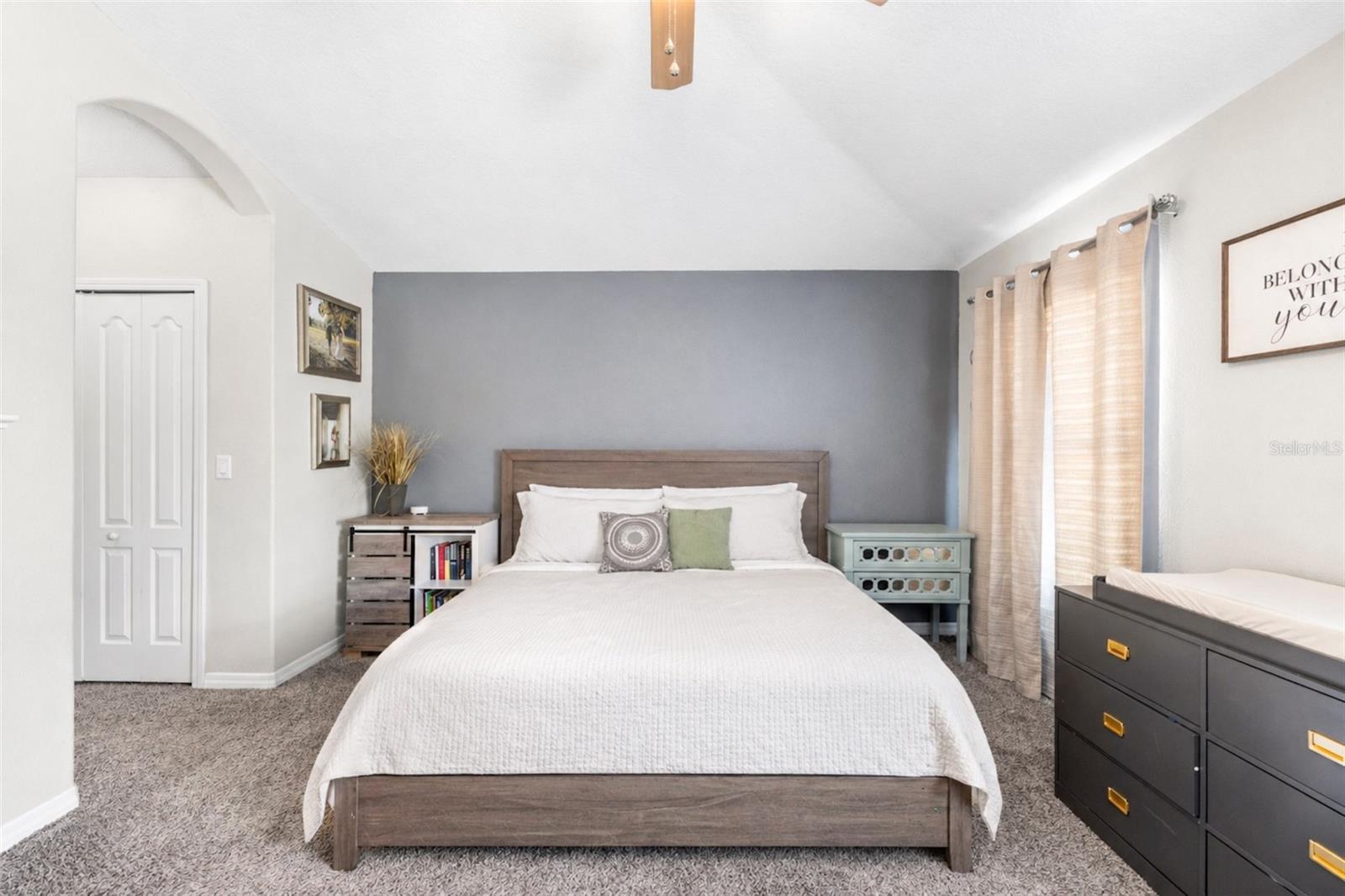 8020 ALAMOSA WOOD AVE, RUSKIN, FL, 33573