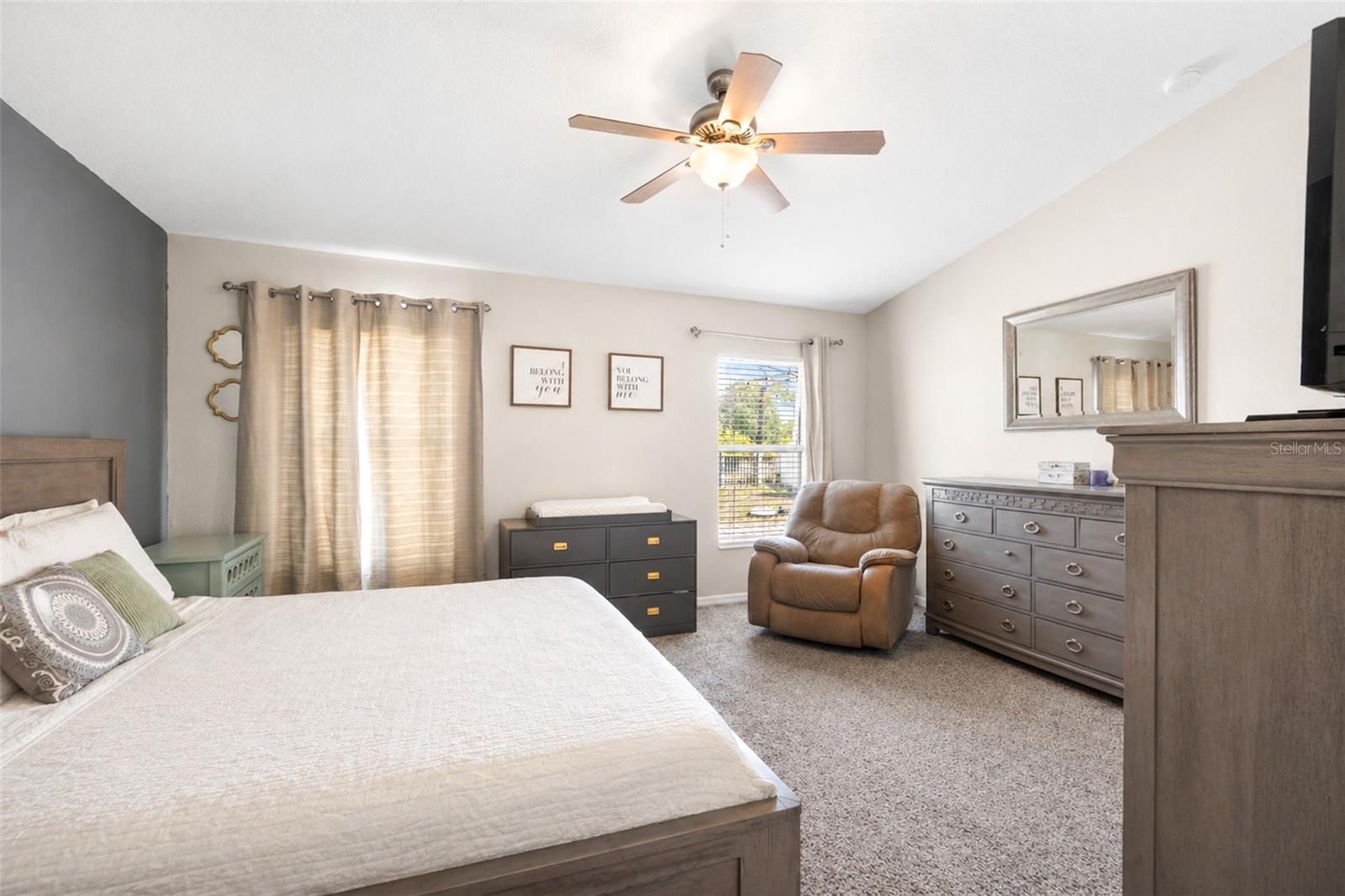 8020 ALAMOSA WOOD AVE, RUSKIN, FL, 33573