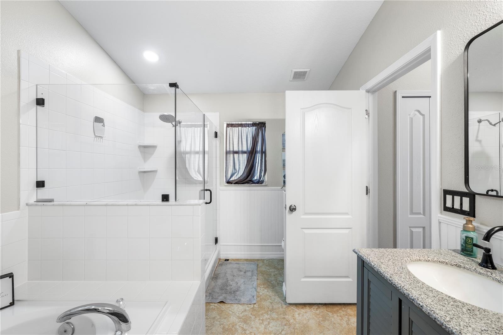 8020 ALAMOSA WOOD AVE, RUSKIN, FL, 33573