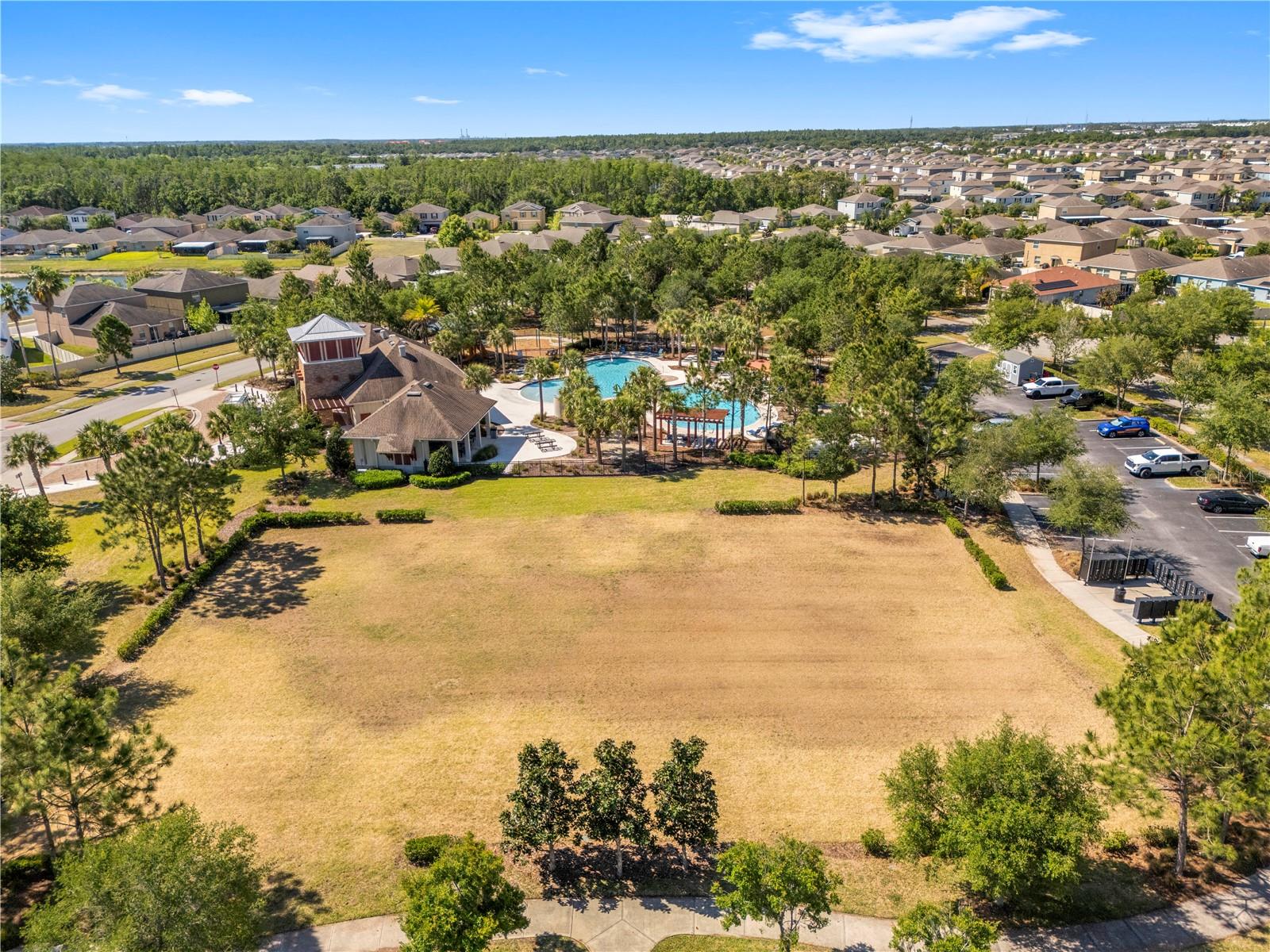 8020 ALAMOSA WOOD AVE, RUSKIN, FL, 33573