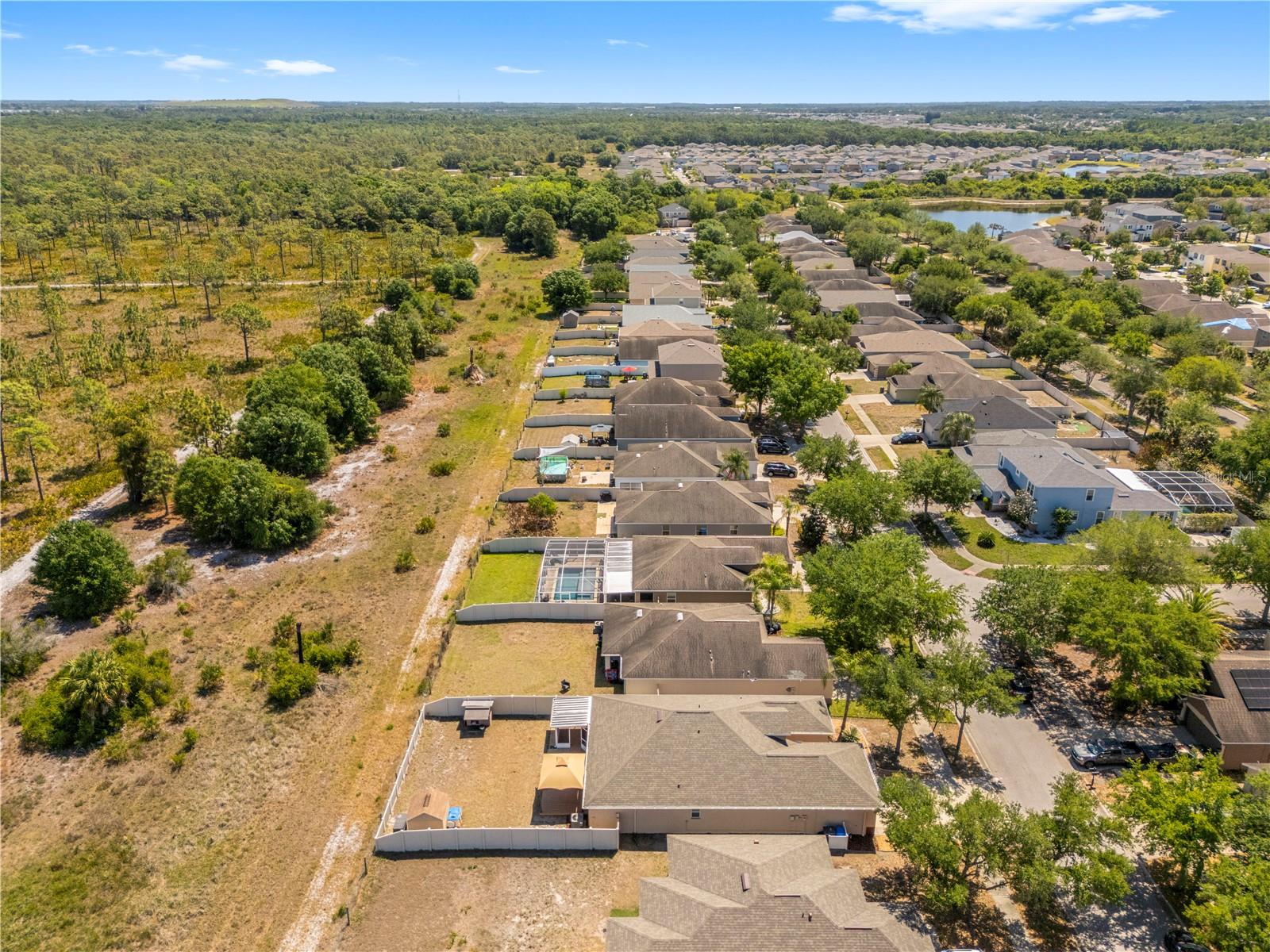 8020 ALAMOSA WOOD AVE, RUSKIN, FL, 33573