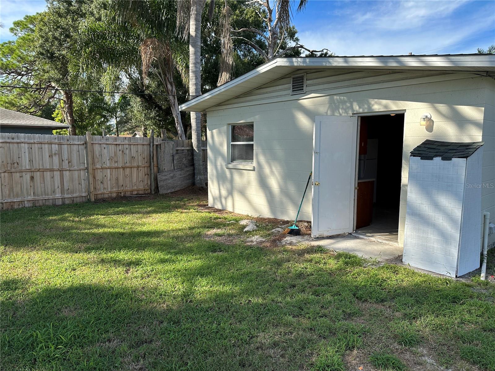 2002 20TH ST W #B, BRADENTON, FL, 34205