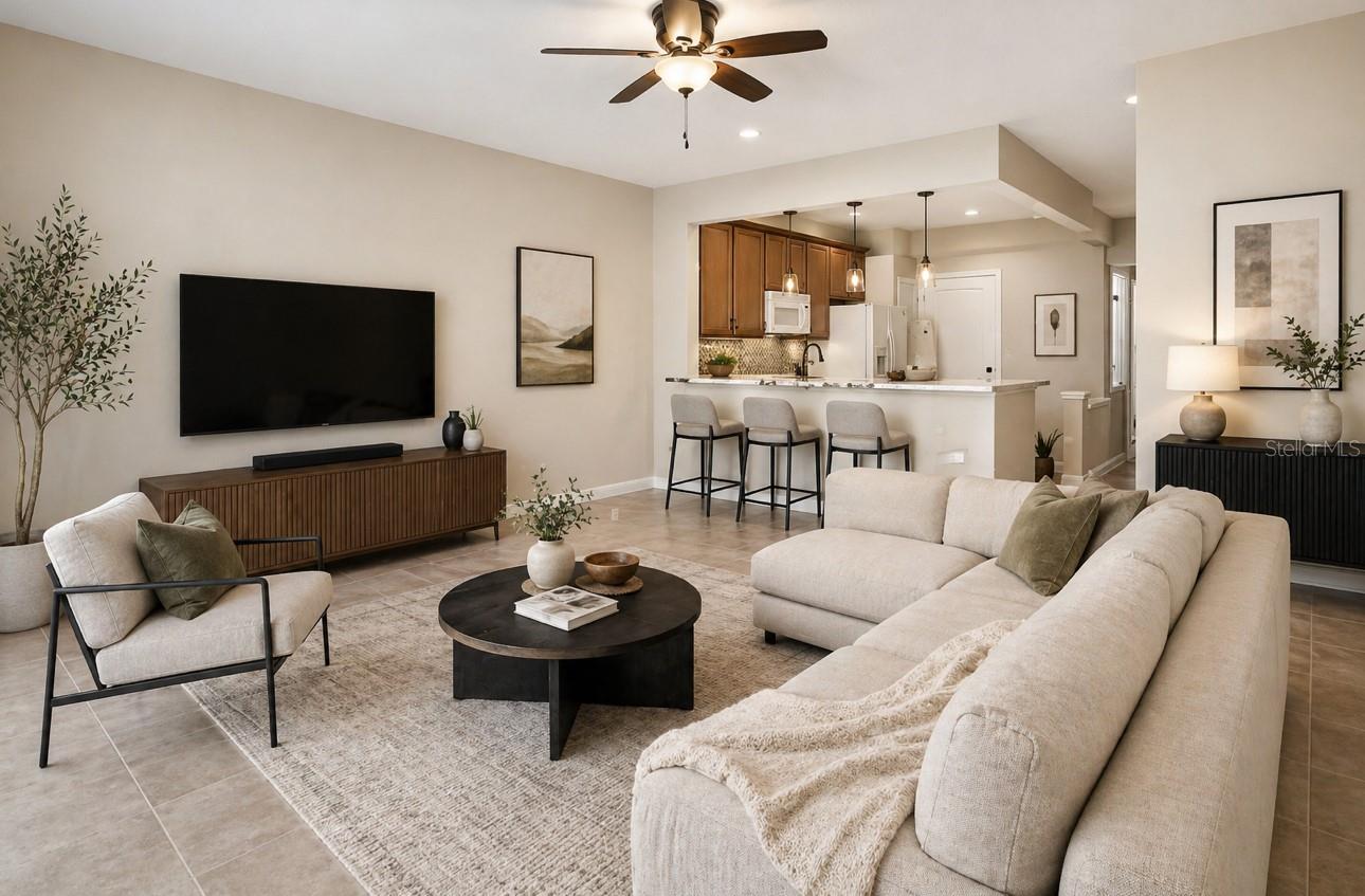 8230 72ND ST E, BRADENTON, FL, 34201