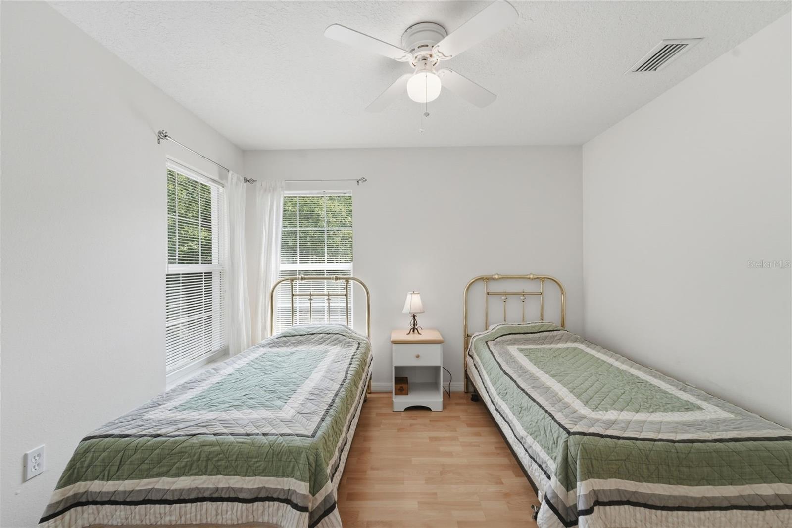 393 S DEXTER AVE, DELAND, FL, 32720