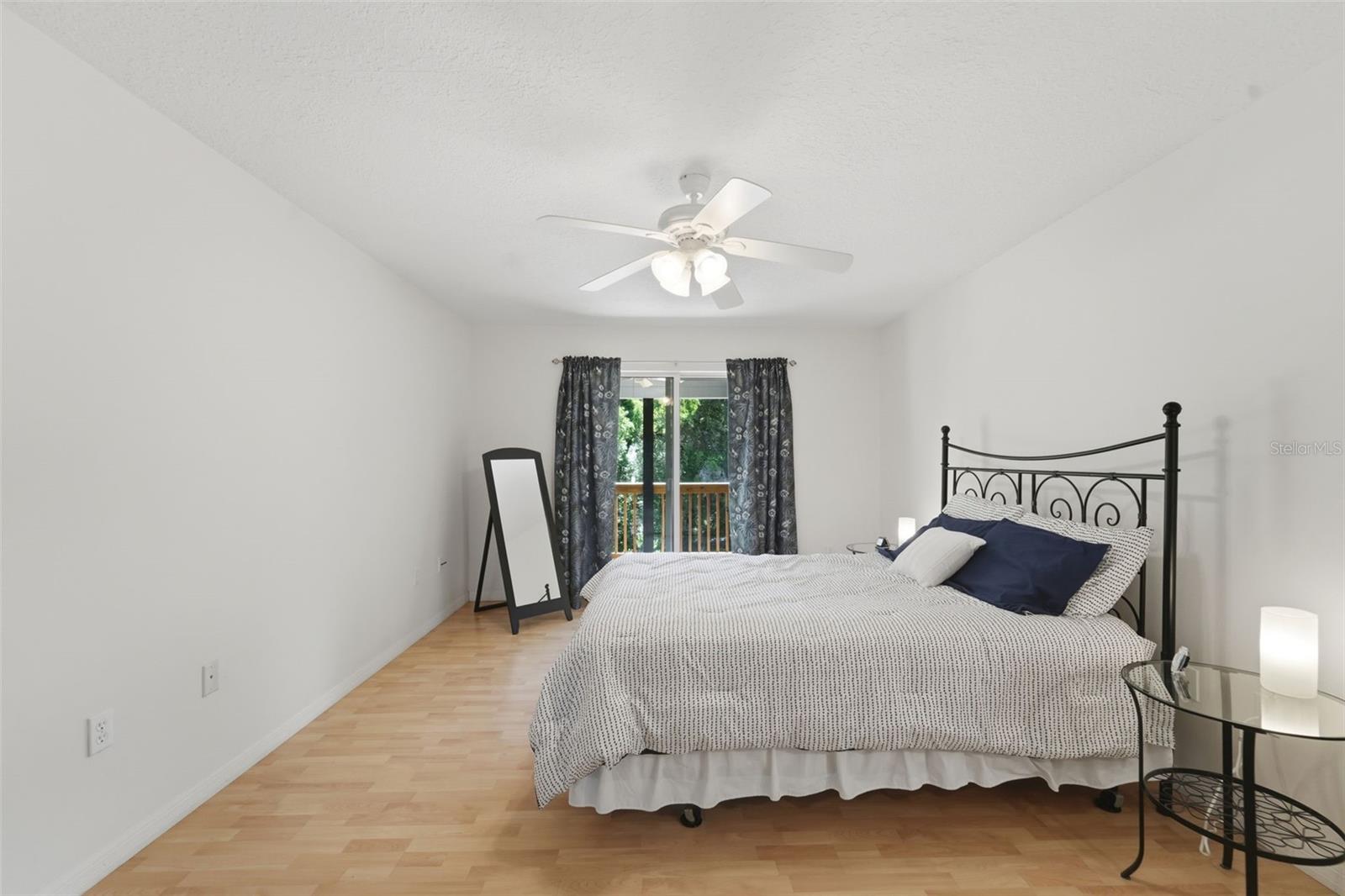 393 S DEXTER AVE, DELAND, FL, 32720