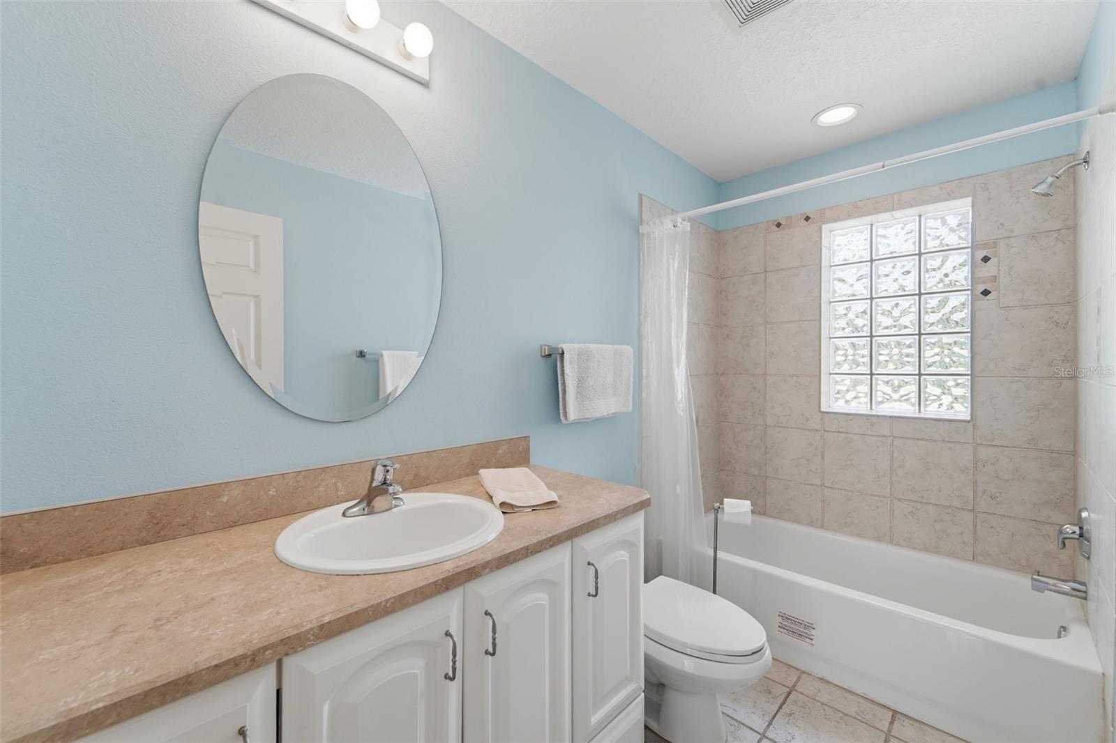 393 S DEXTER AVE, DELAND, FL, 32720