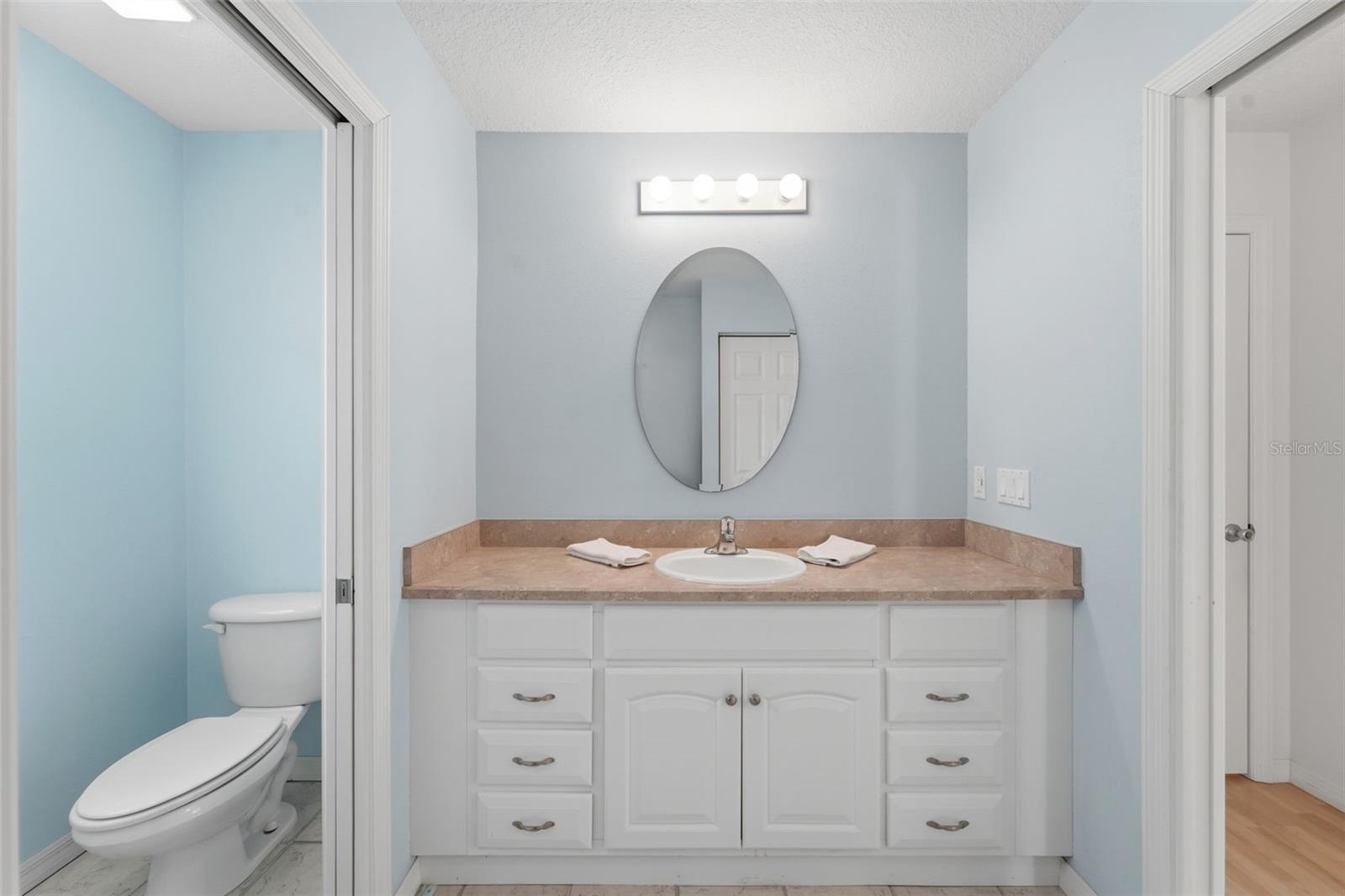 393 S DEXTER AVE, DELAND, FL, 32720