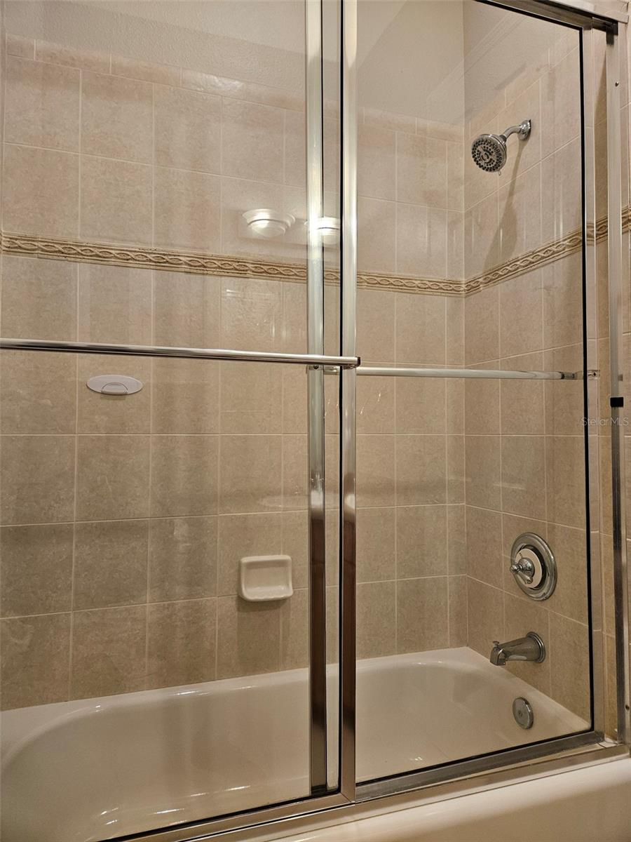 1005 EDISON PARK CT, TAMPA, FL, 33606