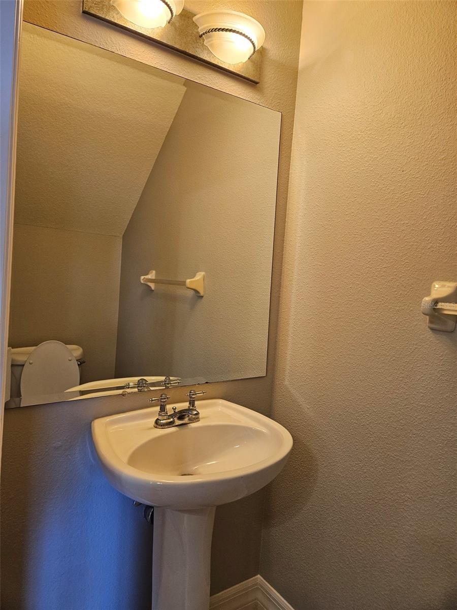 1005 EDISON PARK CT, TAMPA, FL, 33606