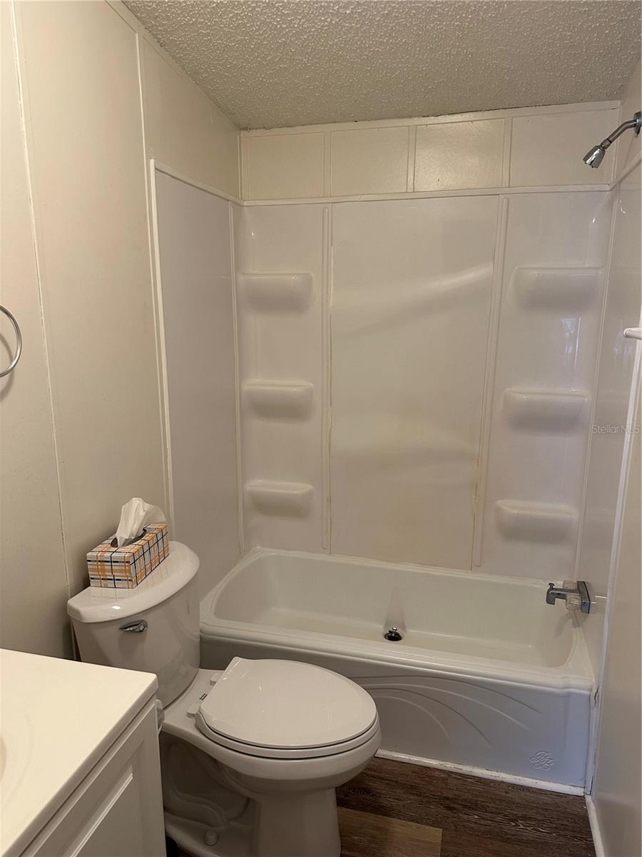 212 ASHLEY ST, HAWTHORNE, FL, 32640