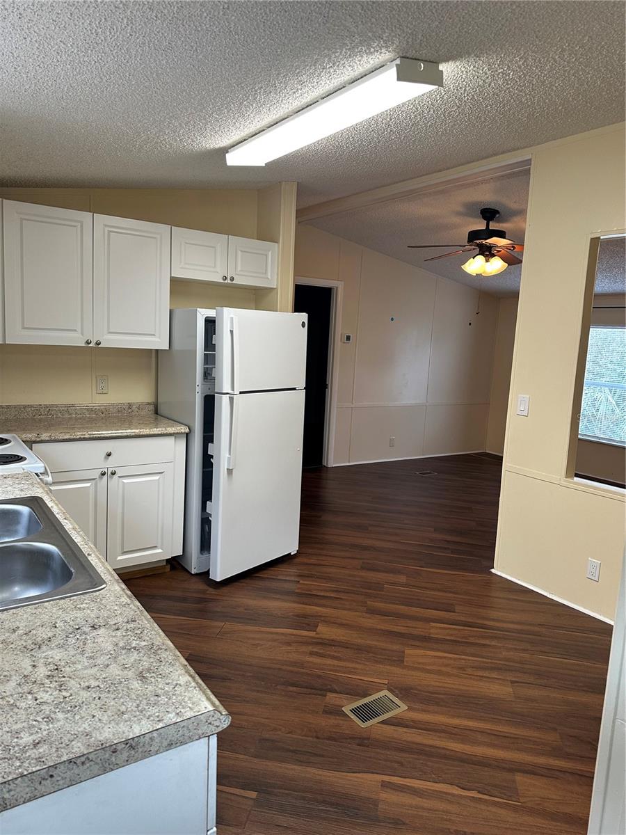 212 ASHLEY ST, HAWTHORNE, FL, 32640