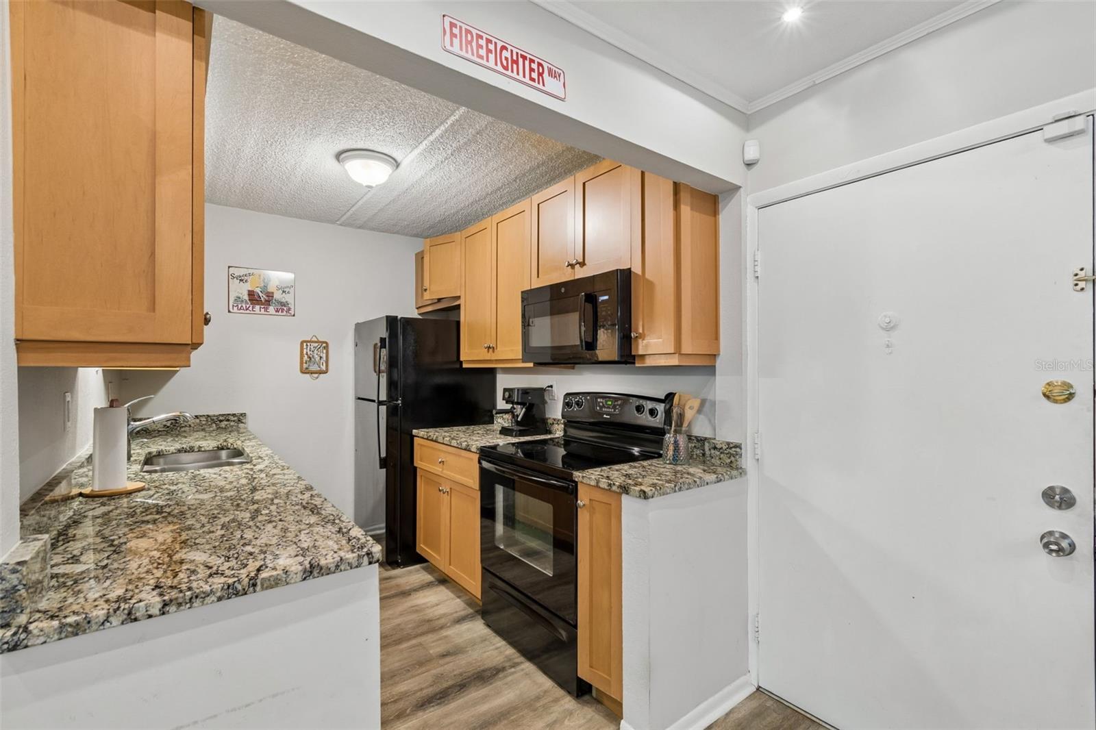 3325 BAYSHORE BLVD #D14, TAMPA, FL, 33629