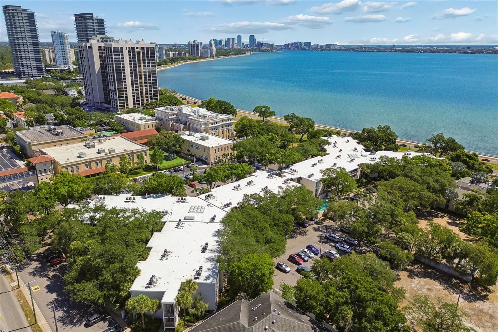 3325 BAYSHORE BLVD #D14, TAMPA, FL, 33629