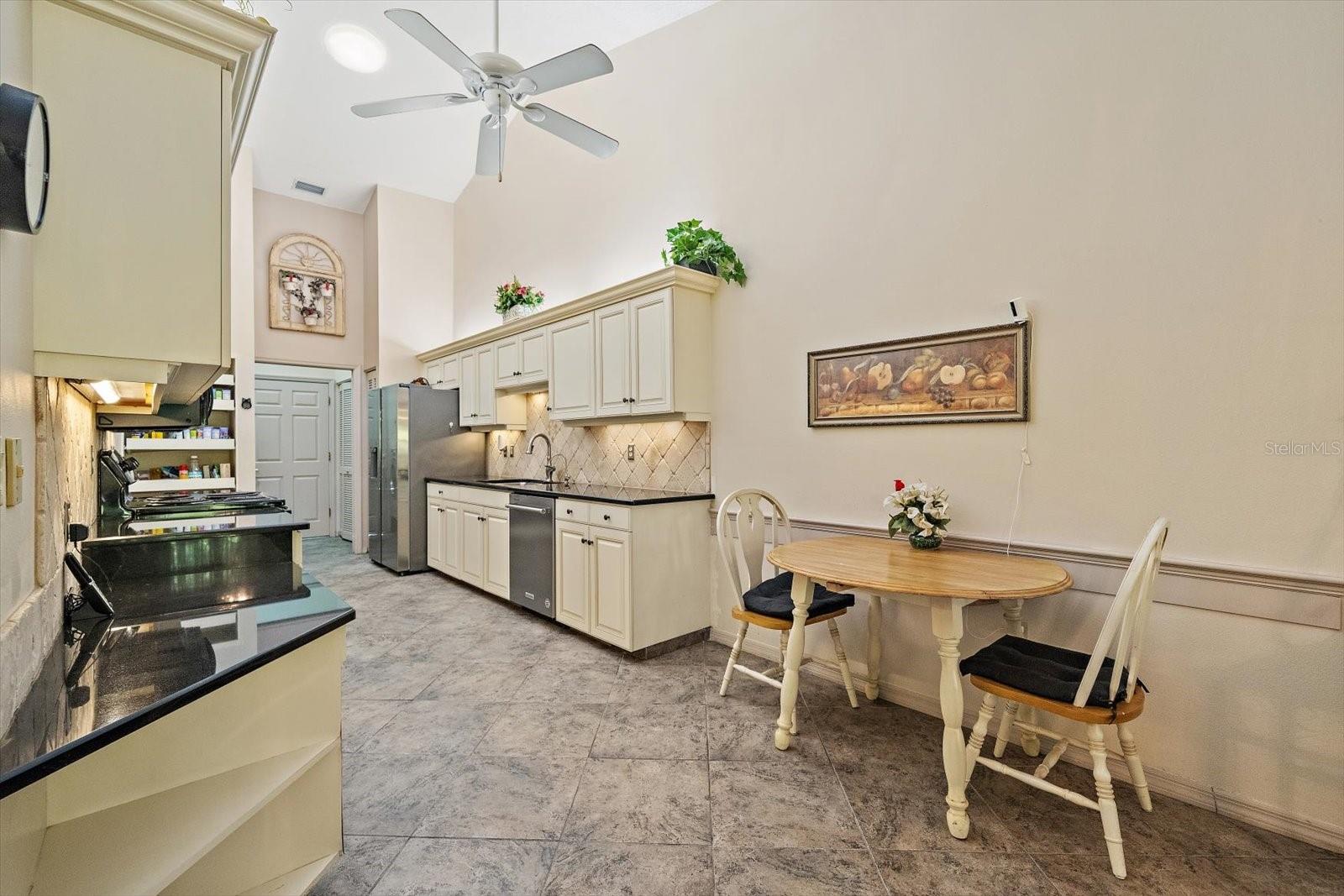 6724 APPROACH RD #3, SARASOTA, FL, 34238