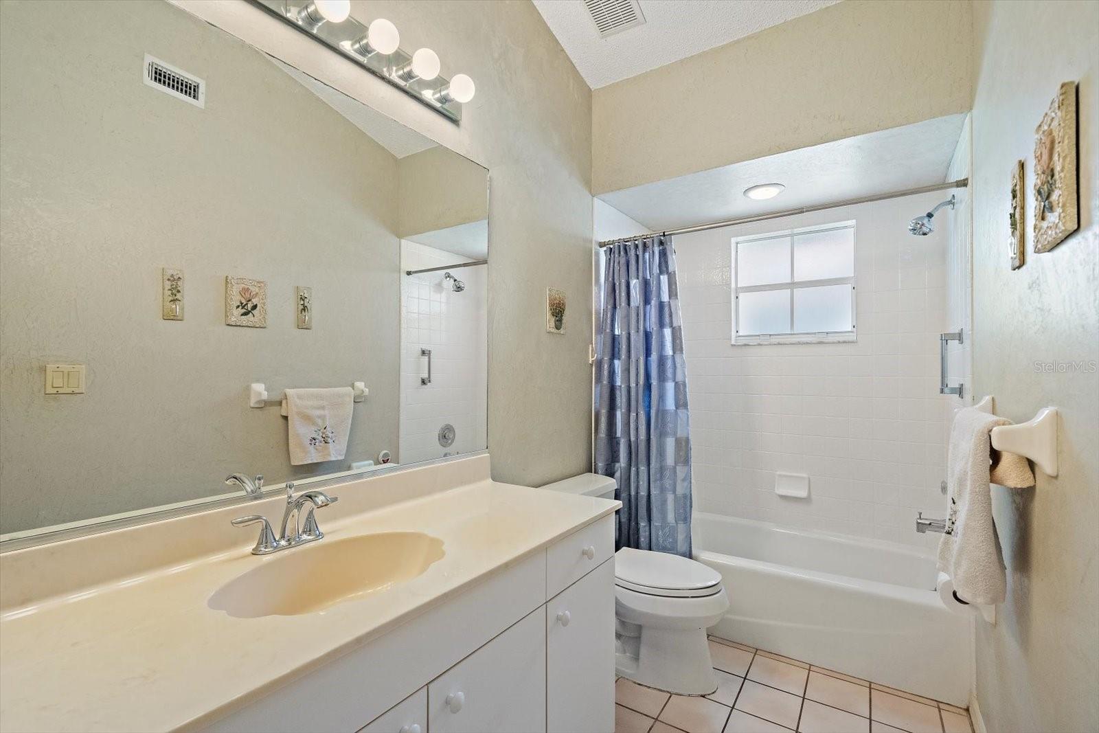 6724 APPROACH RD #3, SARASOTA, FL, 34238