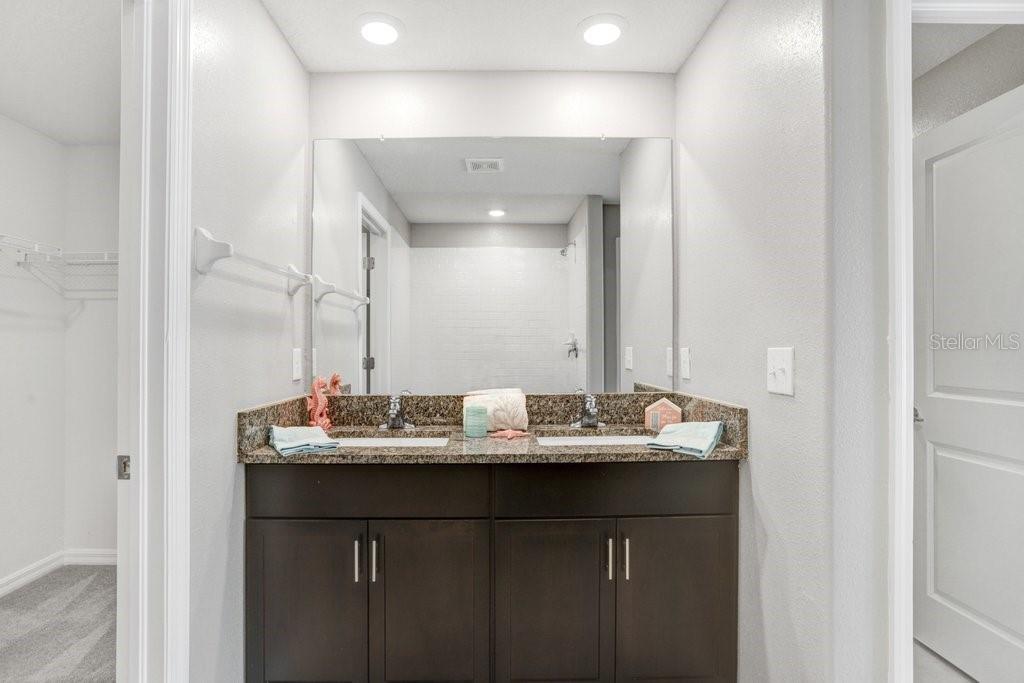 3160 OYSTER COVE ST, WIMAUMA, FL, 33598