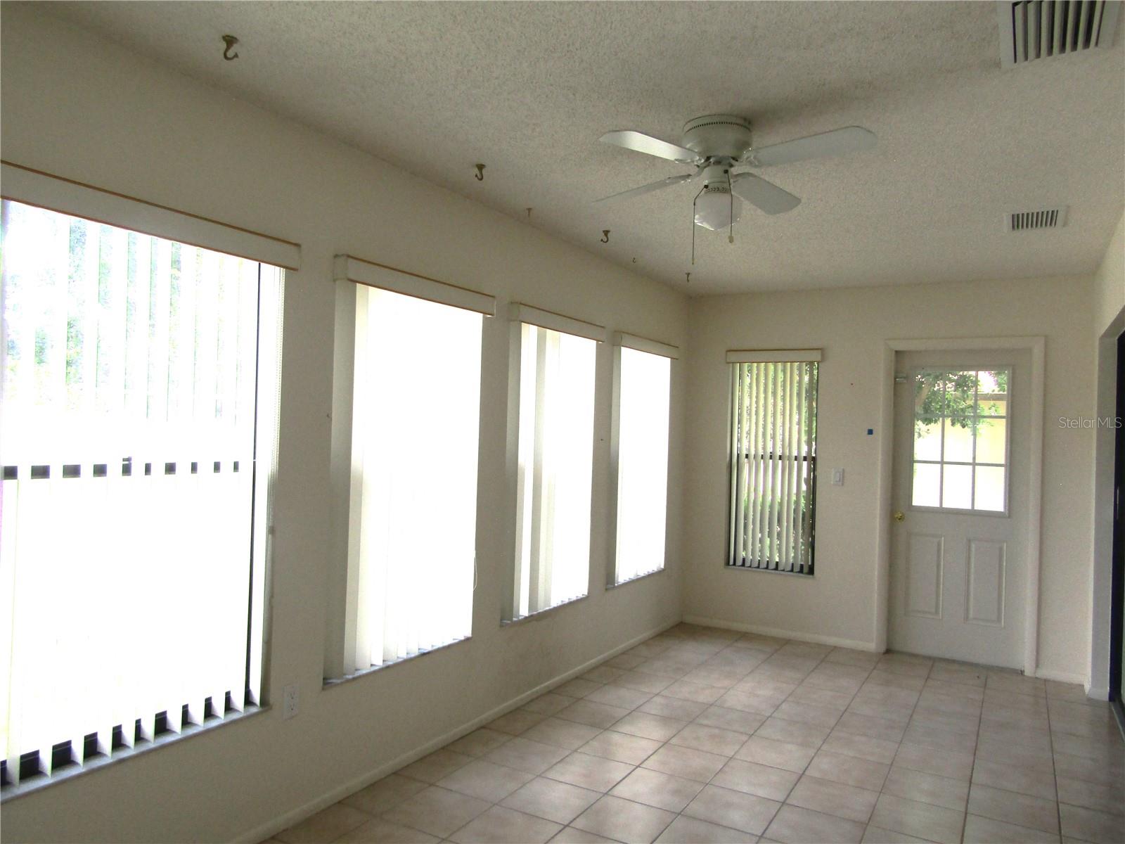 4633 OAK HILL DR #13, SARASOTA, FL, 34232