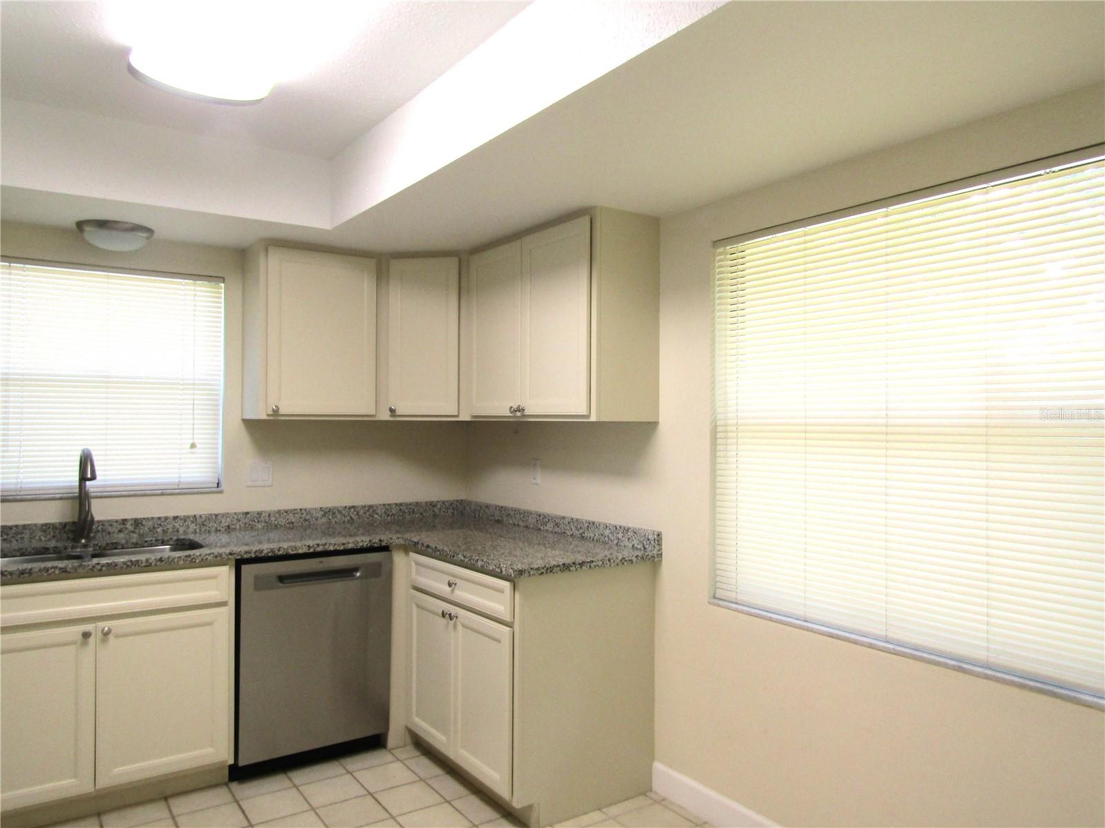 4633 OAK HILL DR #13, SARASOTA, FL, 34232