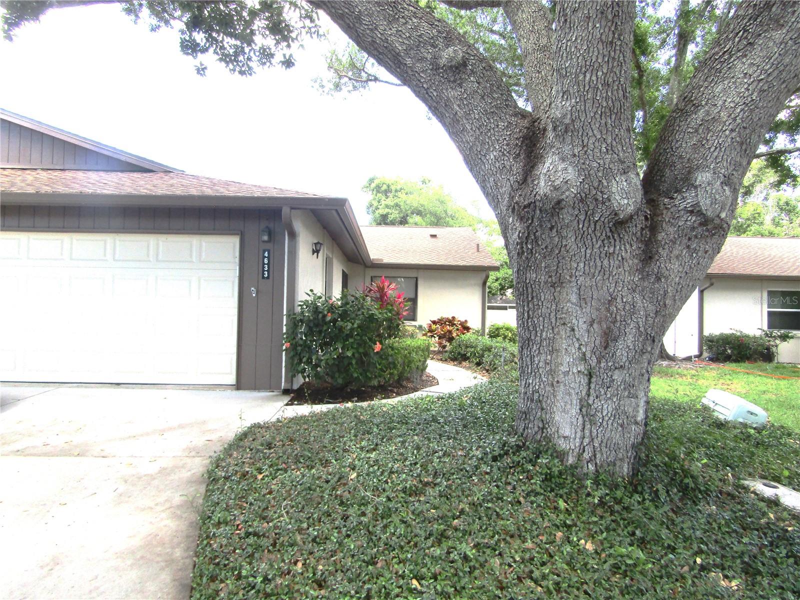 4633 OAK HILL DR #13, SARASOTA, FL, 34232