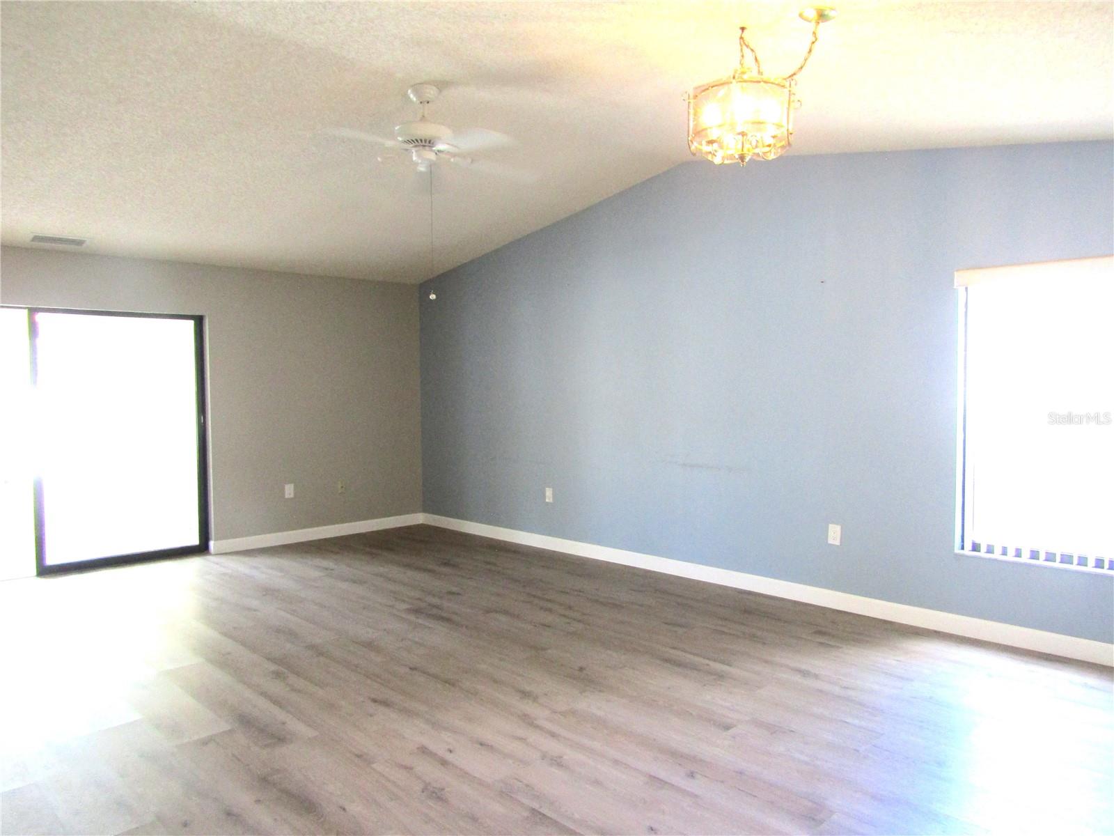 4633 OAK HILL DR #13, SARASOTA, FL, 34232