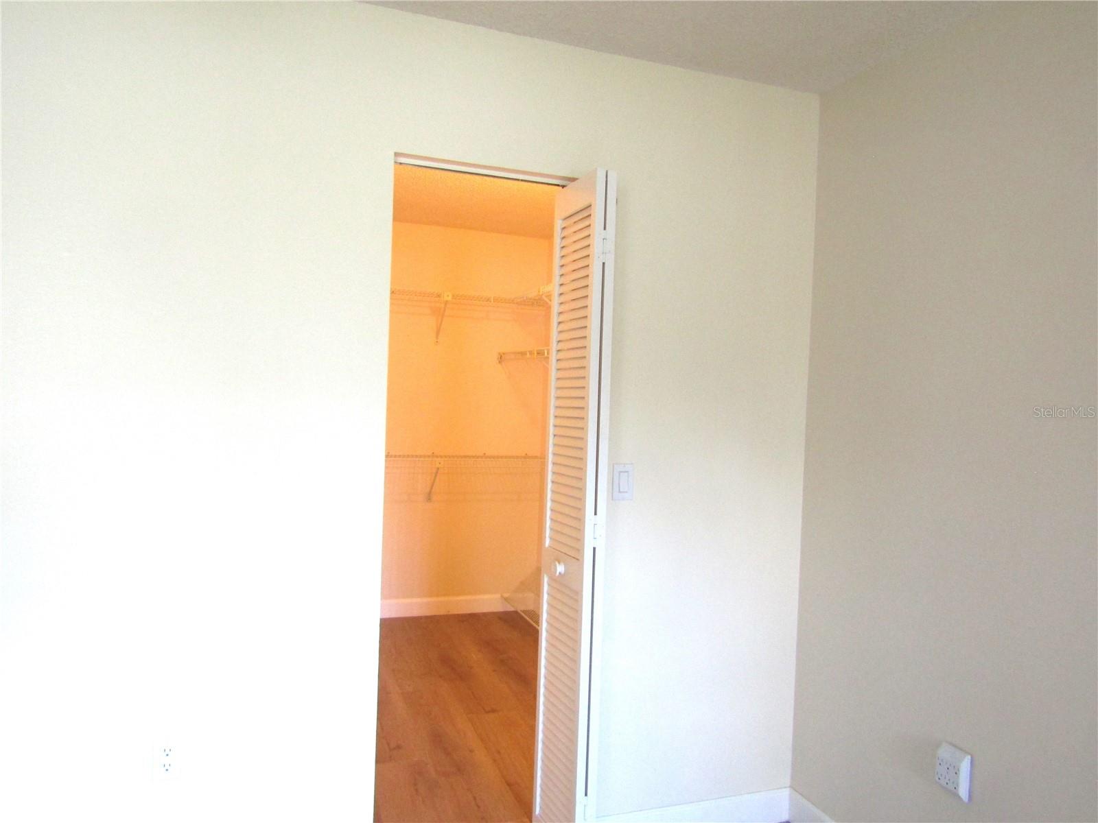 4633 OAK HILL DR #13, SARASOTA, FL, 34232