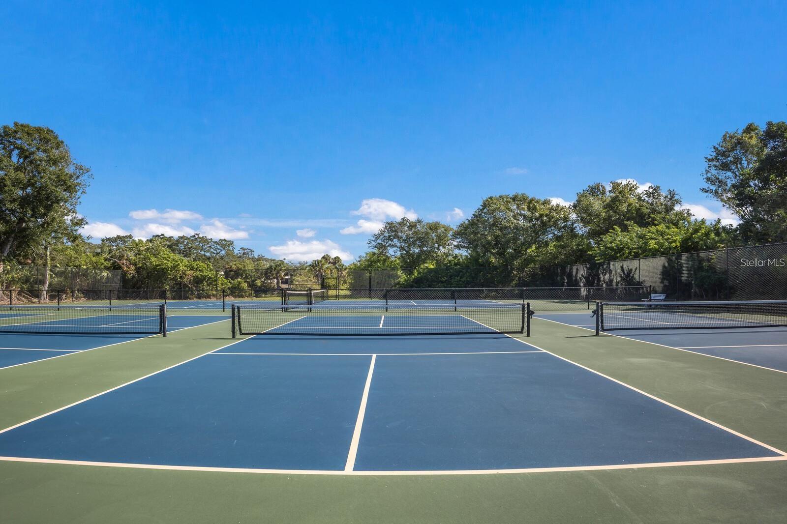 135 WILD PALM DR, BRADENTON, FL, 34210