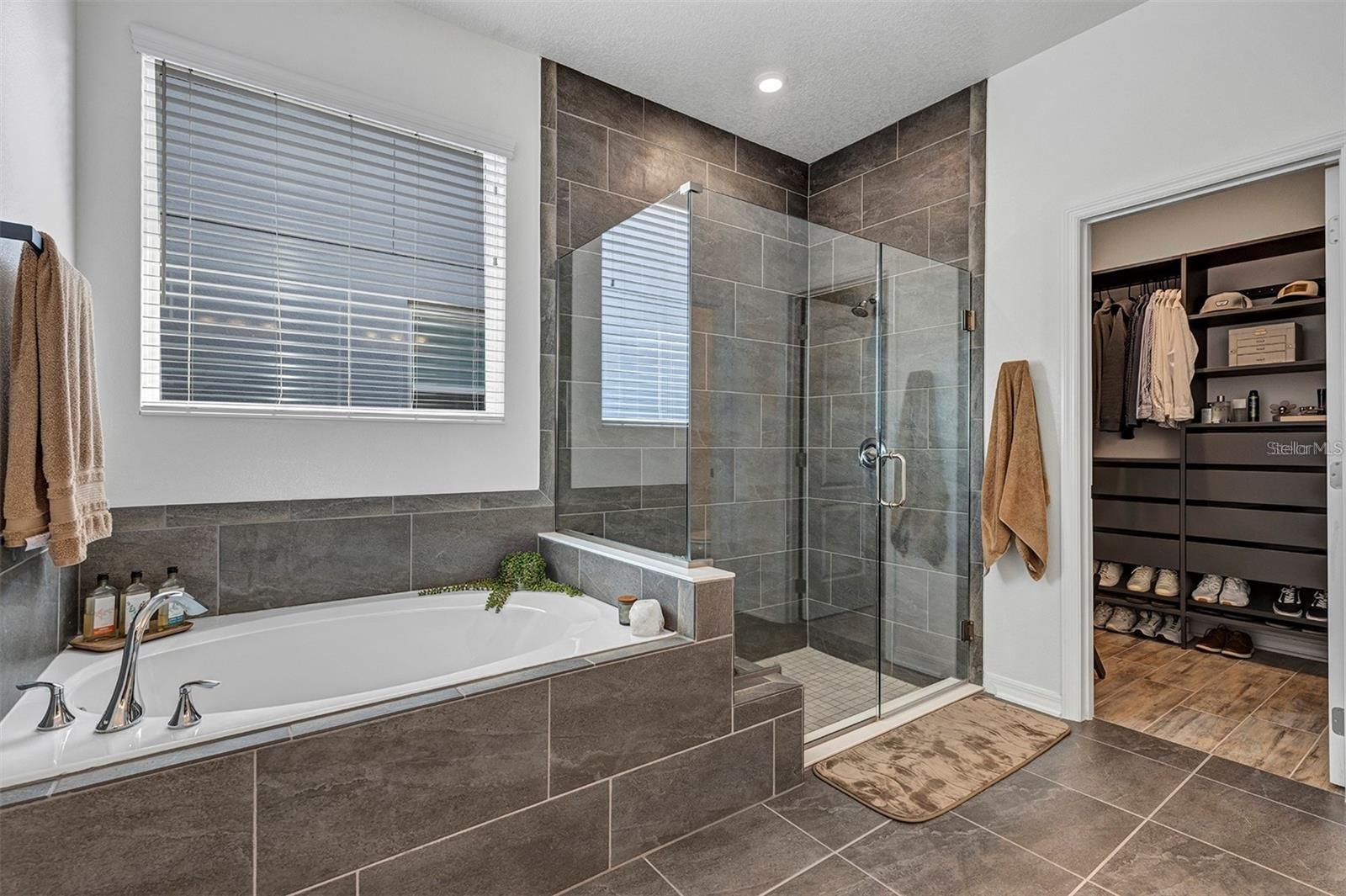 2163 BAY LINE RD, OAKLAND, FL, 34787