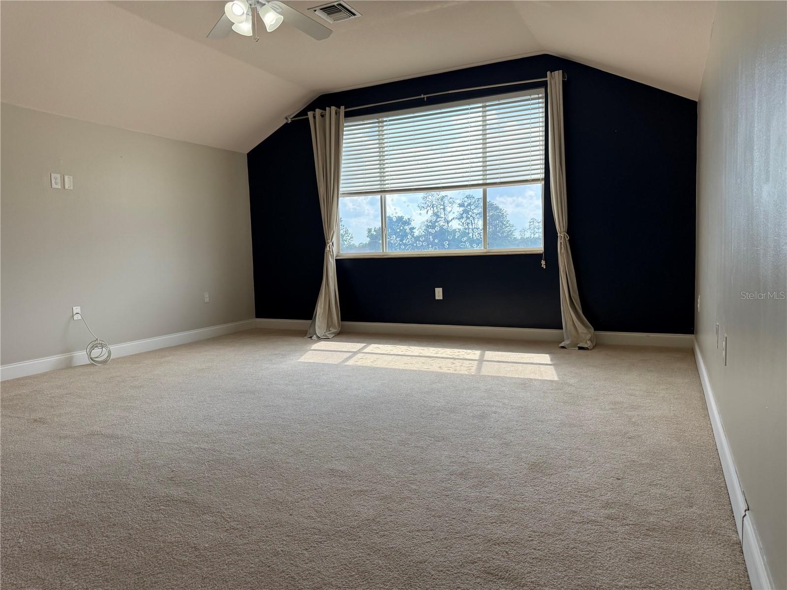 5909 WEDGEFIELD DR, ZEPHYRHILLS, FL, 33541