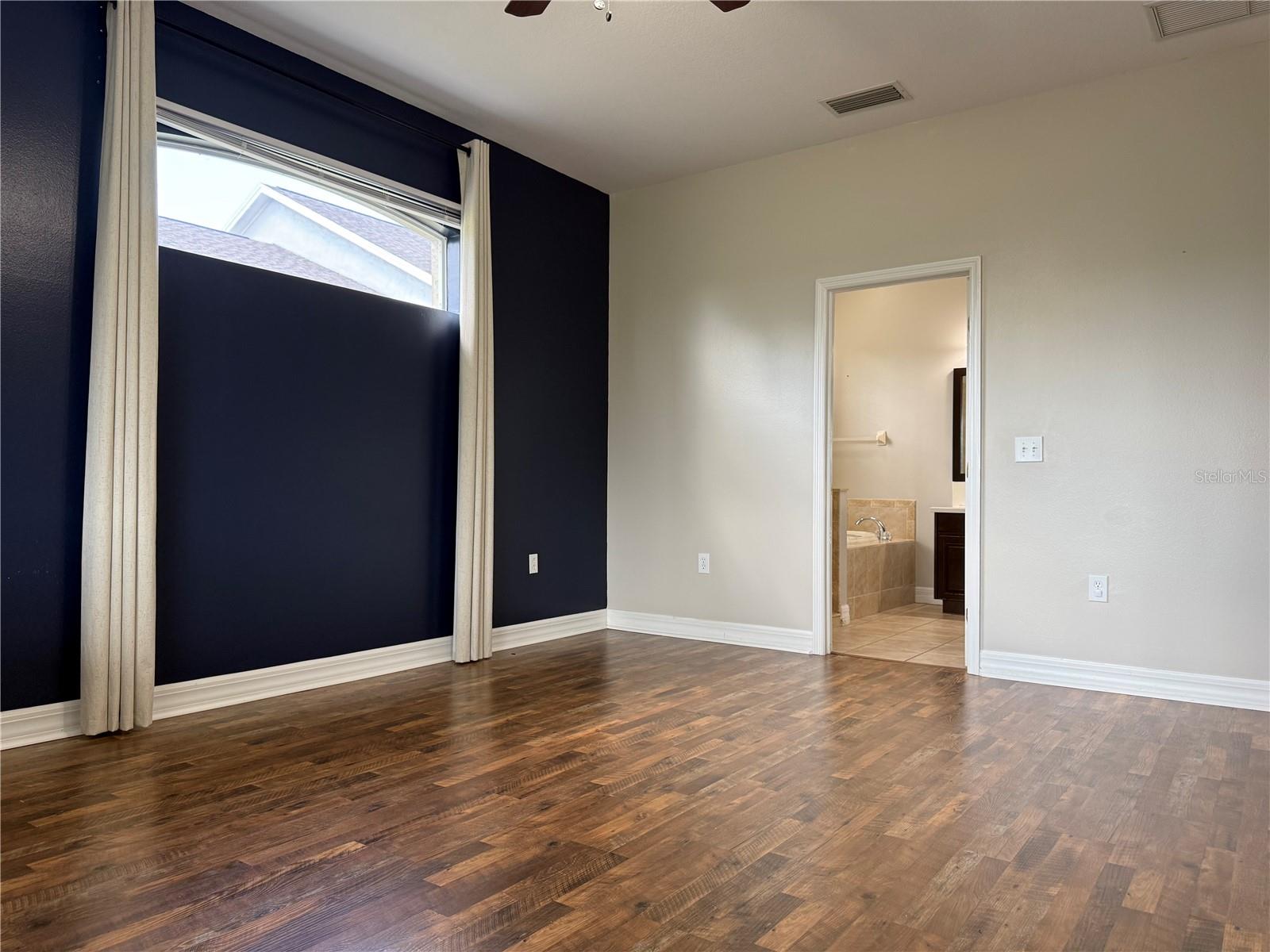 5909 WEDGEFIELD DR, ZEPHYRHILLS, FL, 33541
