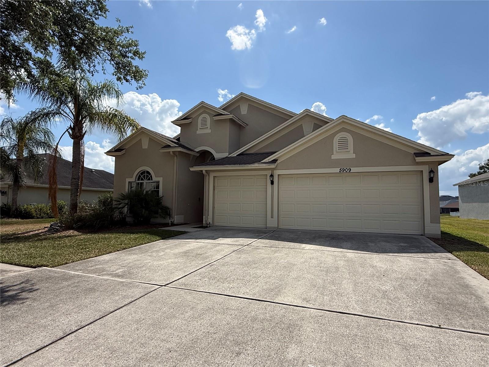 5909 WEDGEFIELD DR, ZEPHYRHILLS, FL, 33541