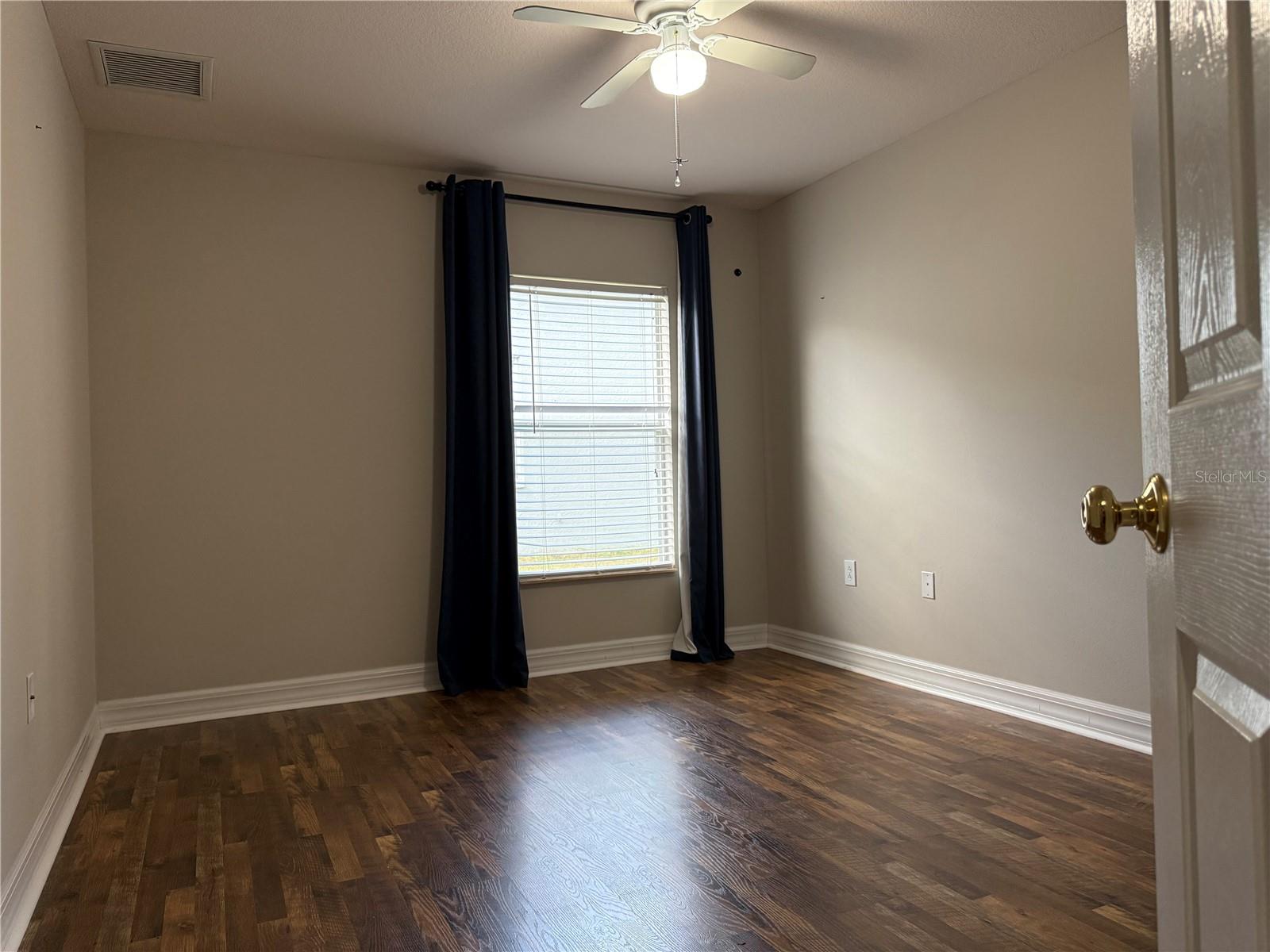 5909 WEDGEFIELD DR, ZEPHYRHILLS, FL, 33541