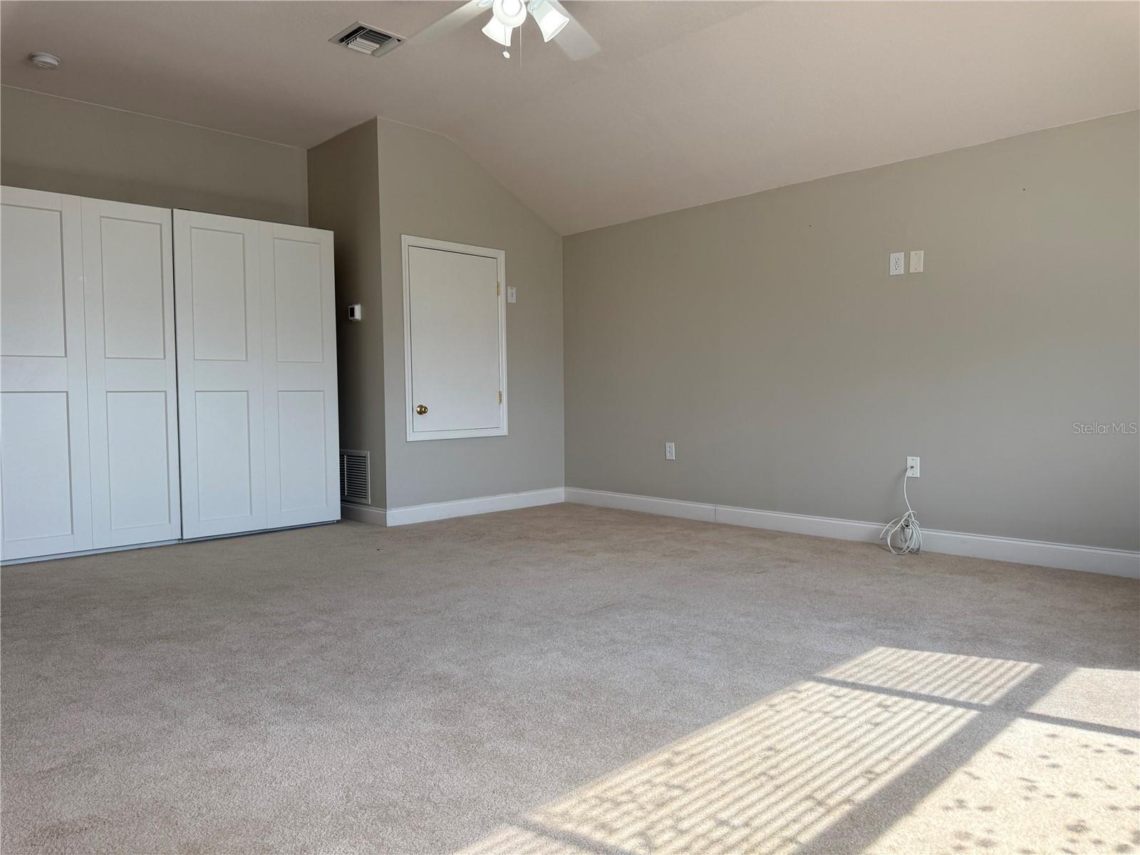 5909 WEDGEFIELD DR, ZEPHYRHILLS, FL, 33541