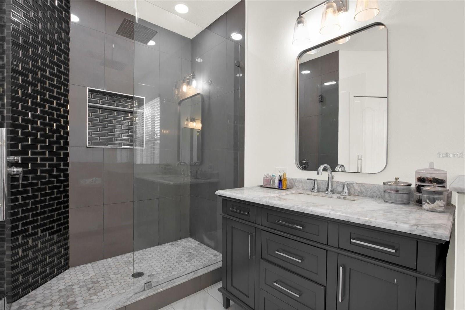 4023 HUNTINGDALE CT, WESLEY CHAPEL, FL, 33543