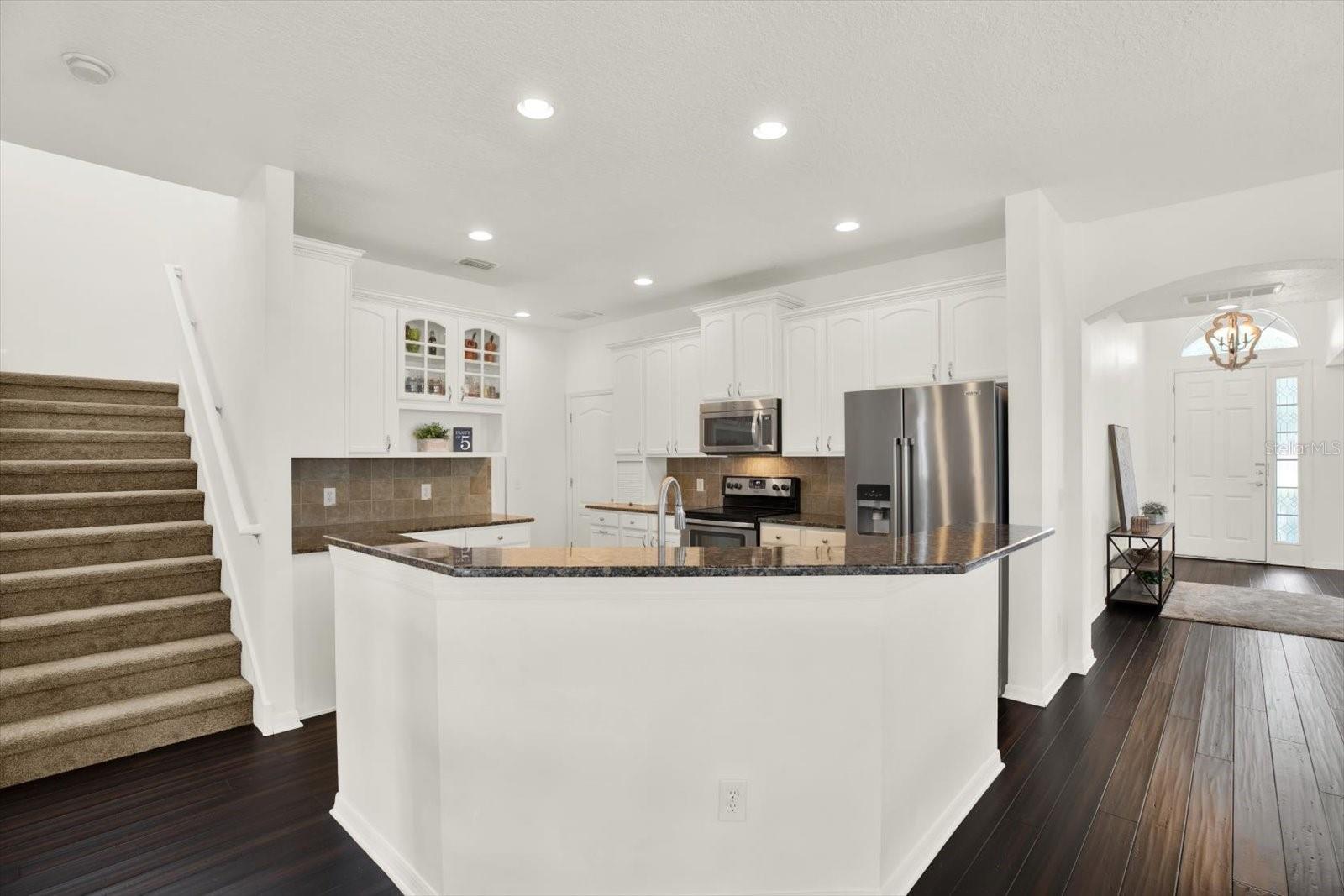 4023 HUNTINGDALE CT, WESLEY CHAPEL, FL, 33543