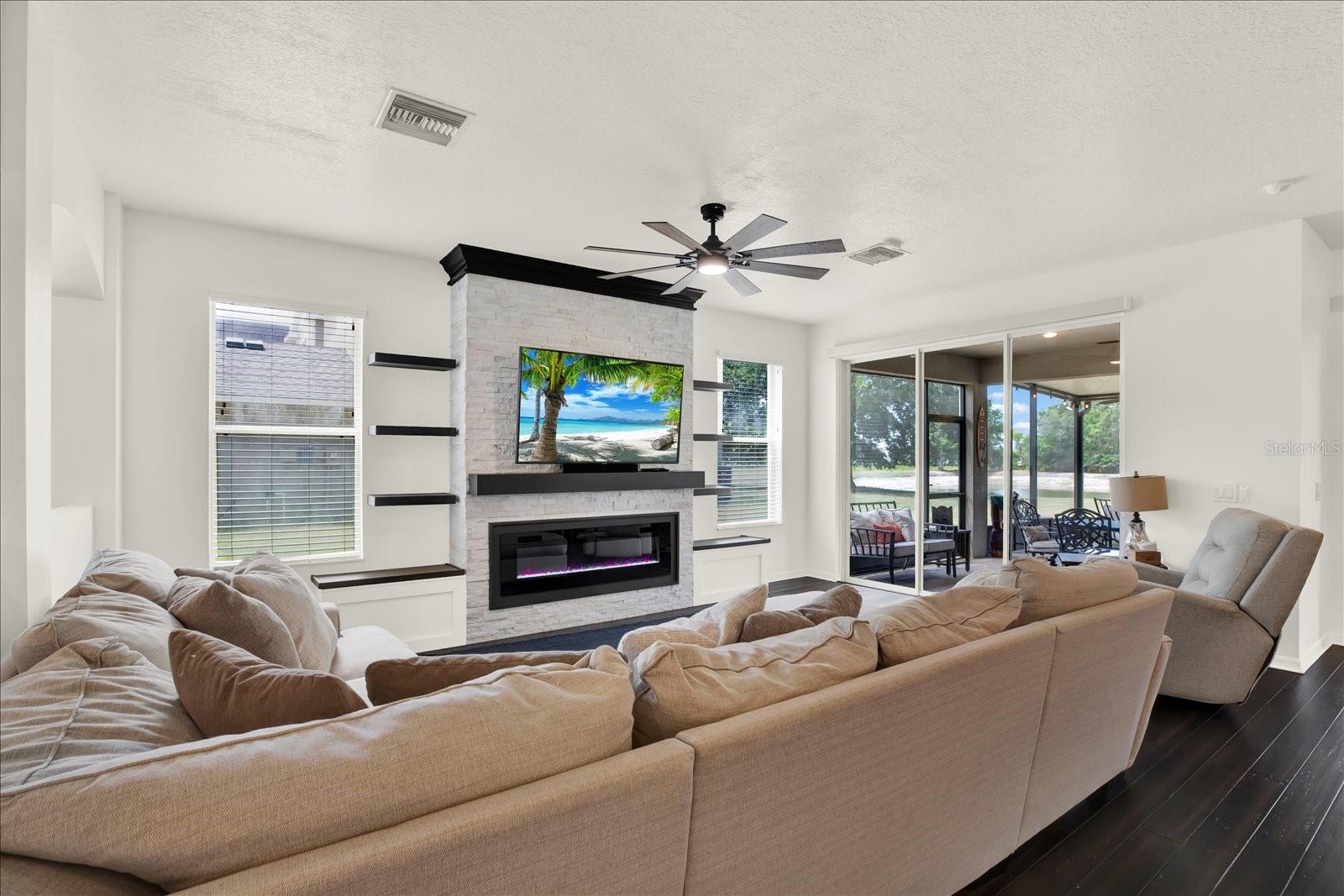 4023 HUNTINGDALE CT, WESLEY CHAPEL, FL, 33543
