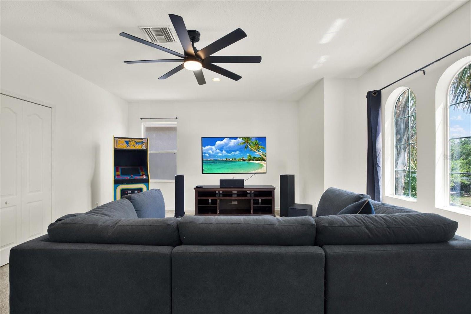 4023 HUNTINGDALE CT, WESLEY CHAPEL, FL, 33543