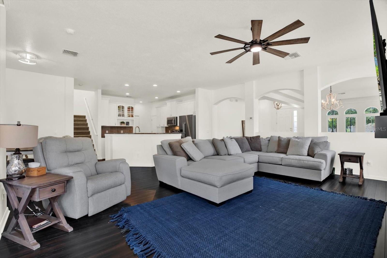 4023 HUNTINGDALE CT, WESLEY CHAPEL, FL, 33543